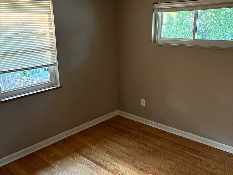 3317 Buell St — Photo 3