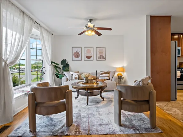 6365 Columbia Pike #Id1395375p, Falls Church, VA 22041