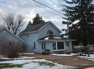 538 N Spring St, Columbus, WI 53925