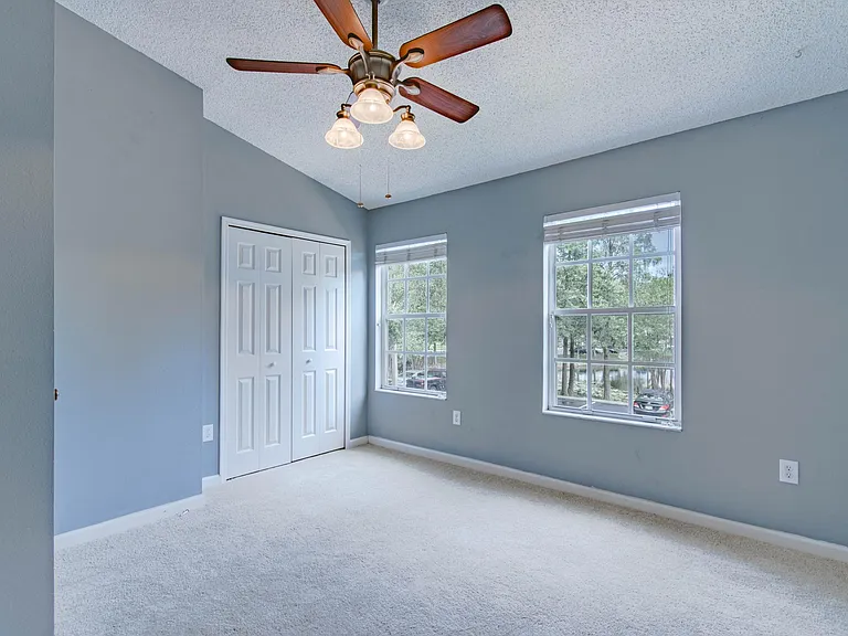 8639 Hunters Key Cir — Photo 22