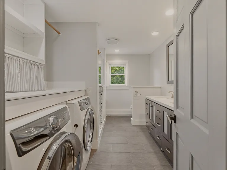 18 Waterman St — Photo 22