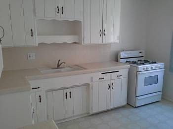 4th image of 4076 Texas St