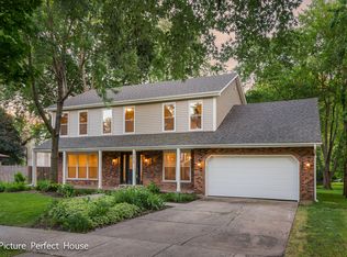 1310 Frederick Ln, Naperville, IL