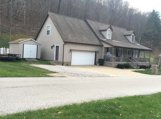 1284 Country Estates Rd, Danville, WV 25053