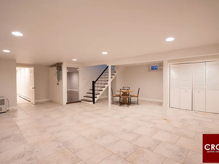 40 Puddingstone Ln #1D — Photo 6