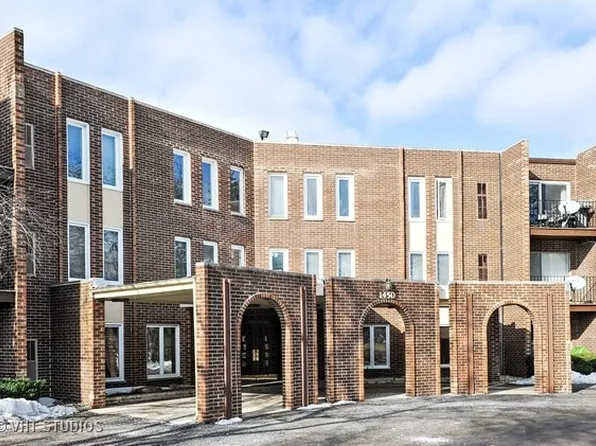 1450 Sandpebble Dr APT 217, Wheeling, IL 60090