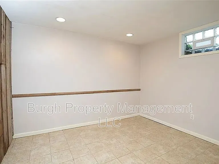1248 Satellite Cir — Photo 12