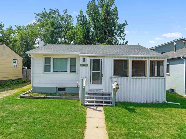 2121 Baldwin St, Sturgis, SD 57785