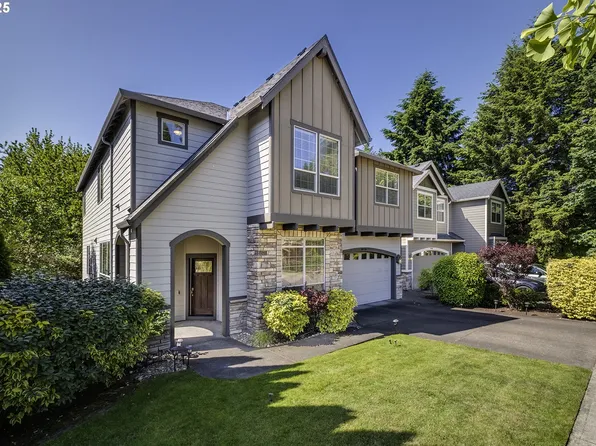 6816 NE Willowgrove St, Hillsboro, OR 97124