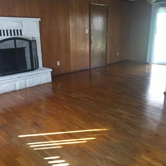 875 Park St — Photo 4