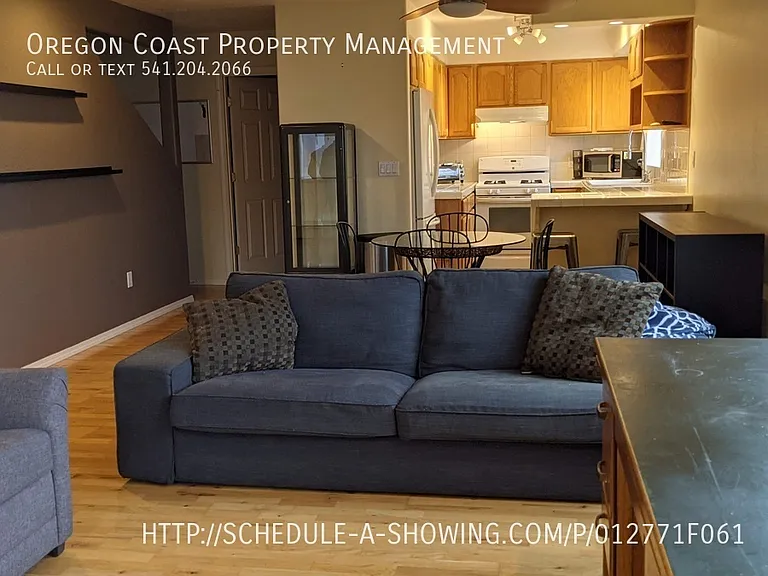 912 SW Bay View Ln — Photo 6