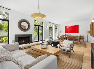 134 Charles St, New York, NY 10014