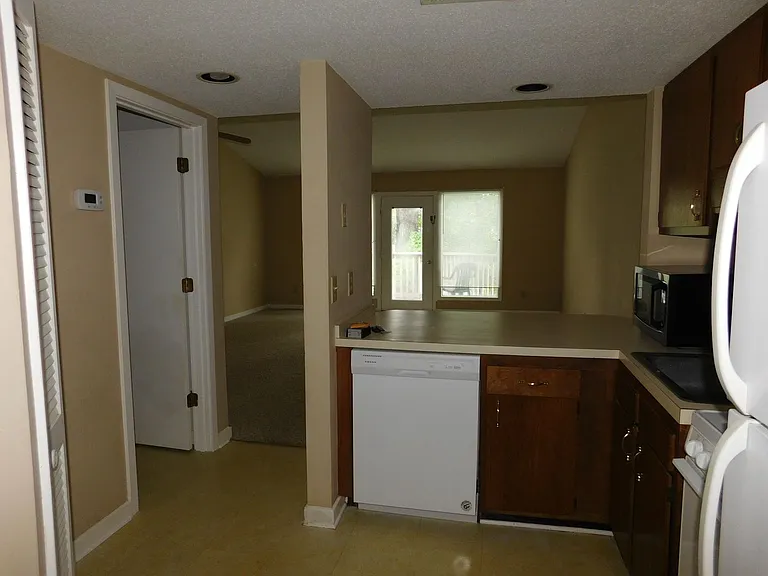 6222 Harbourside Dr — Photo 8
