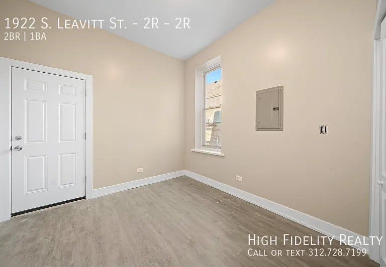 1922 S Leavitt St #2R — Photo 6