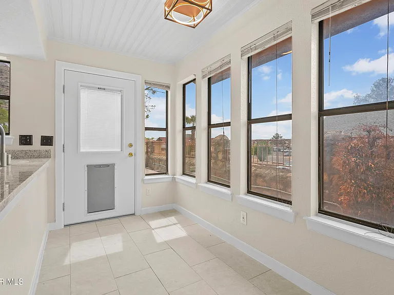 1805 Gurss Pl — Photo 10