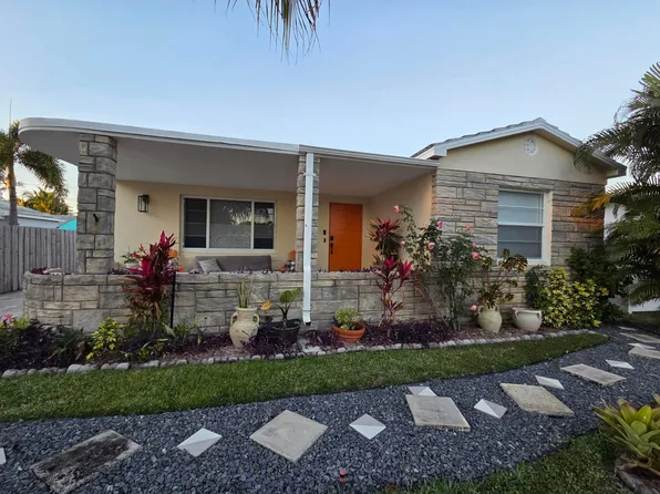 228 Vanderbilt Drive, Lake Worth, FL 33460