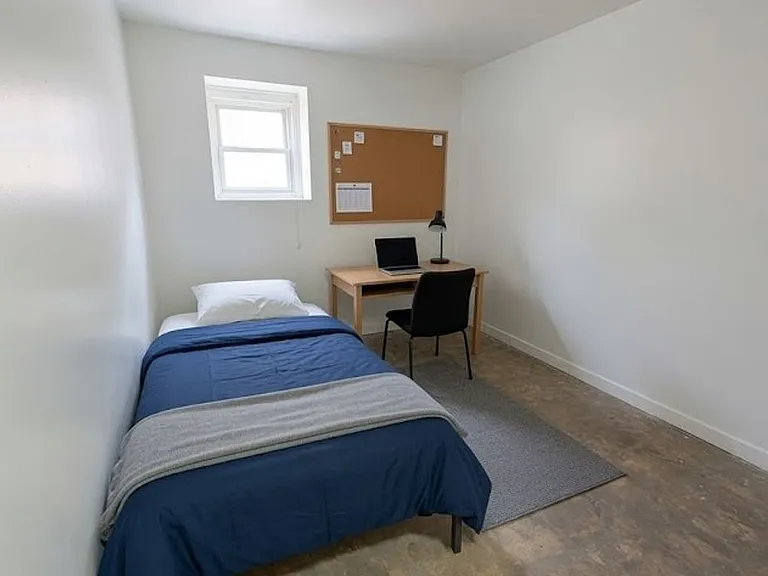539 Park St — Photo 2