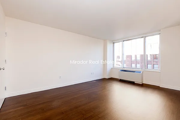 Rented by Mirador Real Estate | media 18