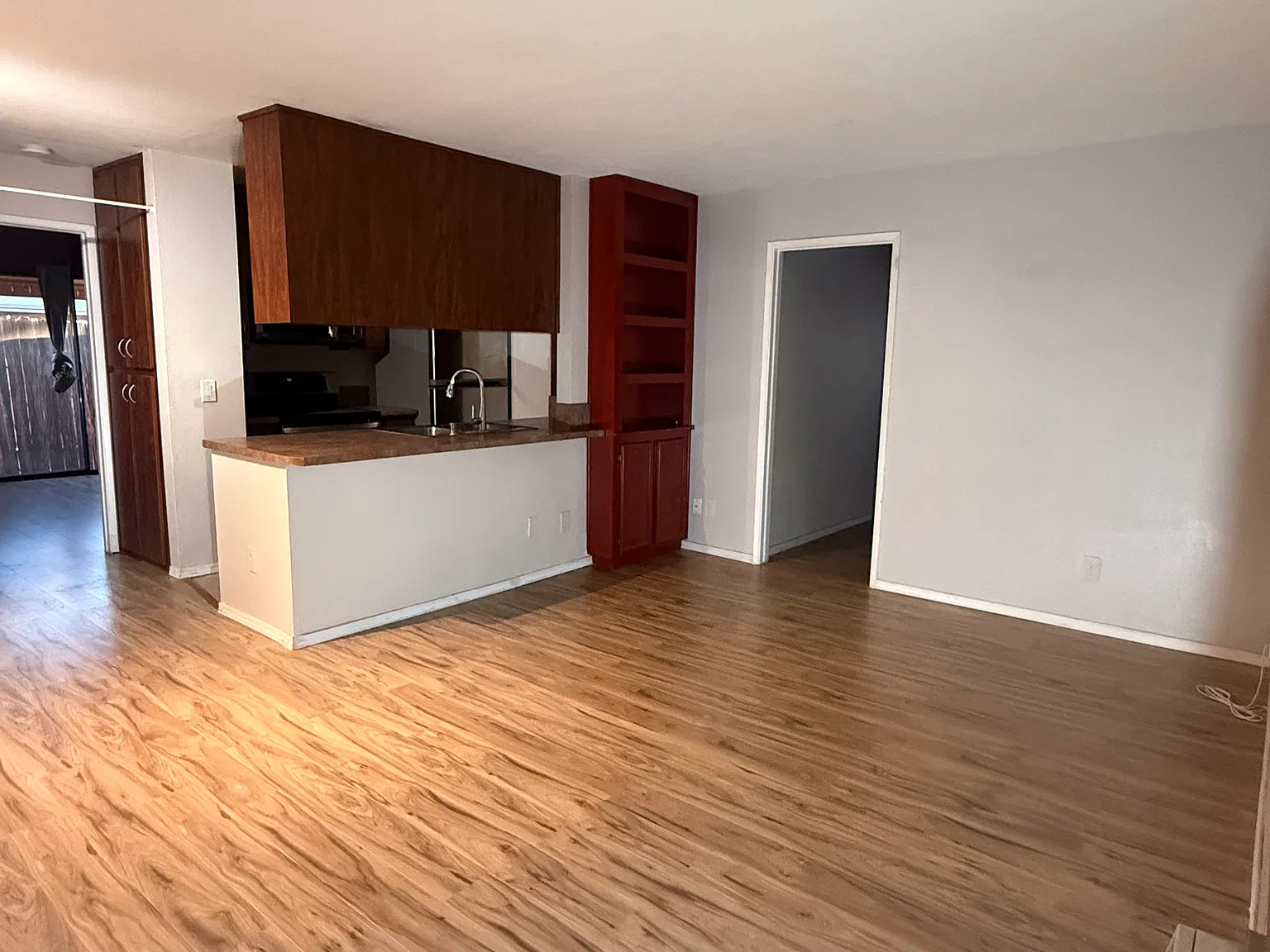 2 bed, 846 sqft, $2,800 — Photo 4