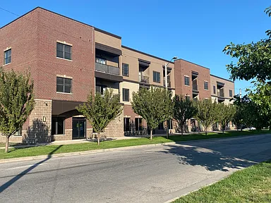 Newbo Ivy- 2 Bedroom/1 Bathroom