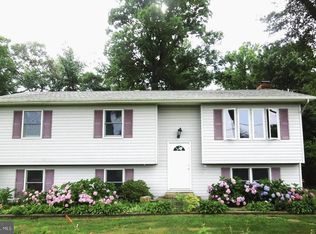 211 Kentmorr Rd, Stevensville, MD 21666