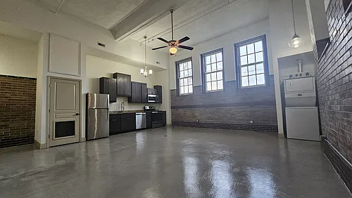 Clark School Lofts Photo 1