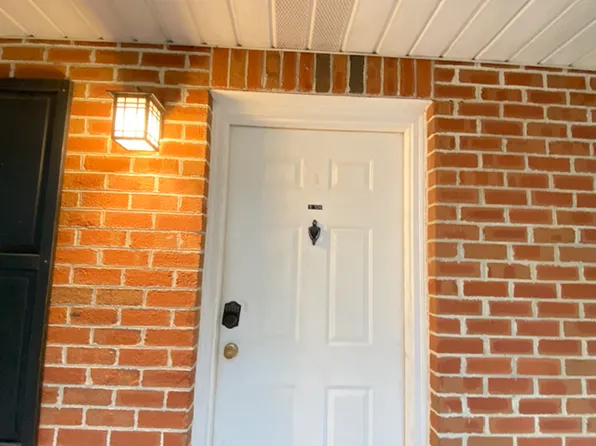 148 E University Dr APT B104, Auburn, AL 36832