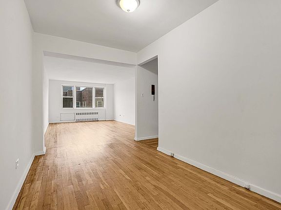 4th image of 11015 71st Rd APT 6J