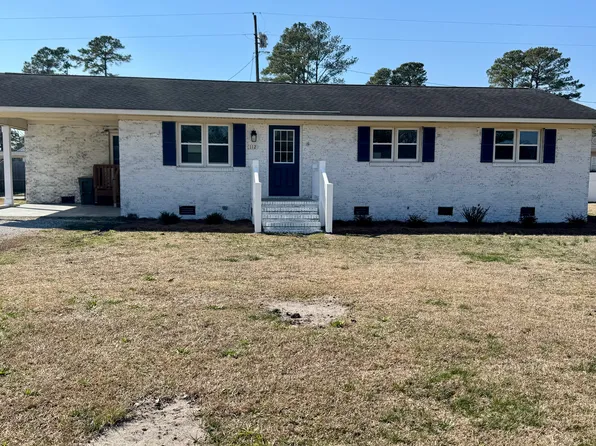 112 Allison St, Rose Hill, NC 28458