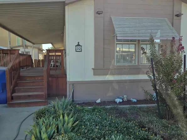 324 Magnolia Ave Space 10, Lemoore, CA 93245