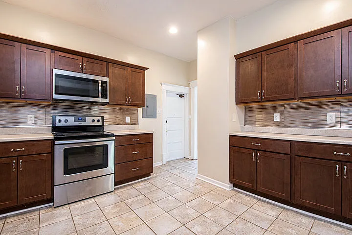 456 Lafayette Ave SE — Photo 18