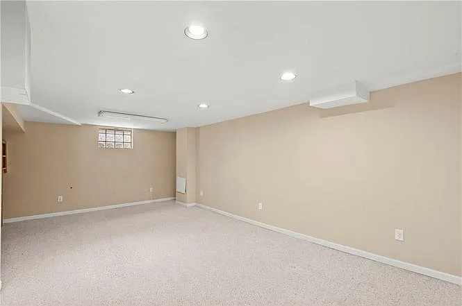 5401 W 102nd St — Photo 22