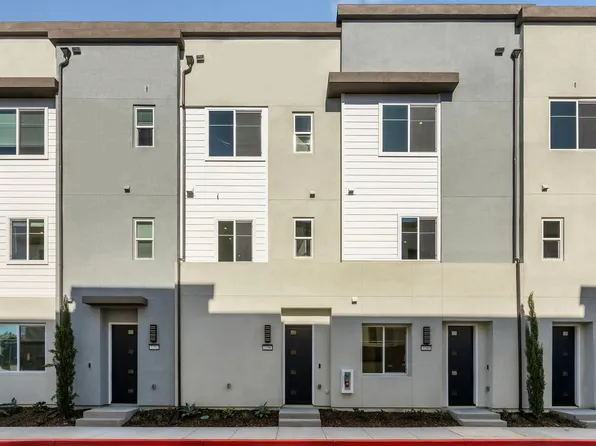 7256 Aura Cir, Huntington Beach, CA 92647