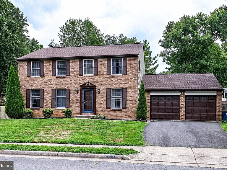 3381 Monarch Ln — Photo 1