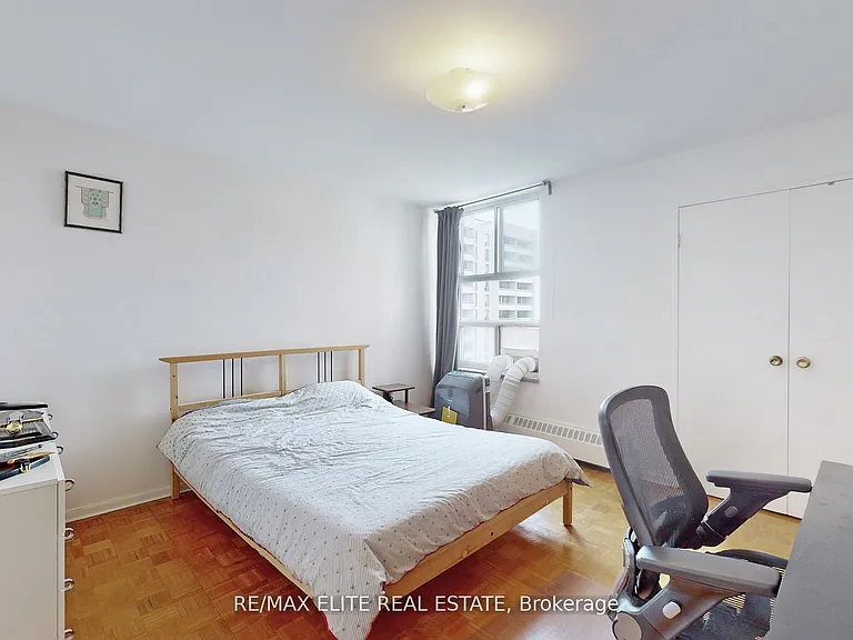 360 Ridelle Ave #1407 — Photo 12