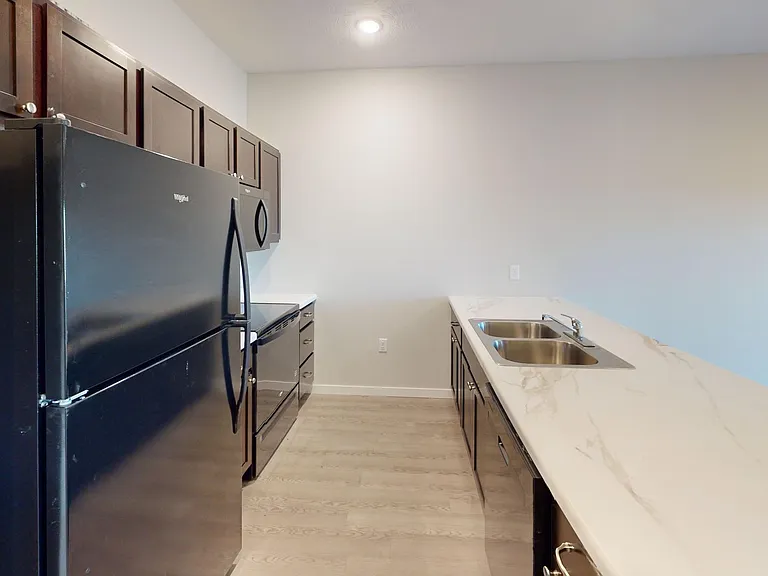 Pioneer Apartments & Townhomes — Photo 16