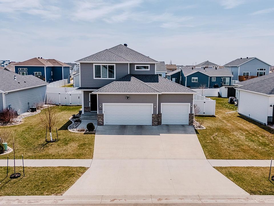 1st image of 5568 37th Ave S
