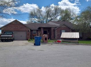 220 North Ave, Sparta, MO 65753