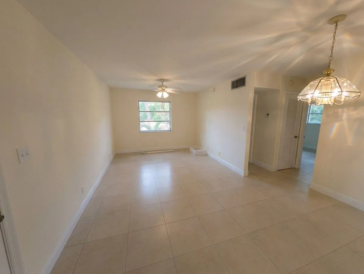 1 bed, 1.0 bath, 650 sqft, $1,395 — Photo 2