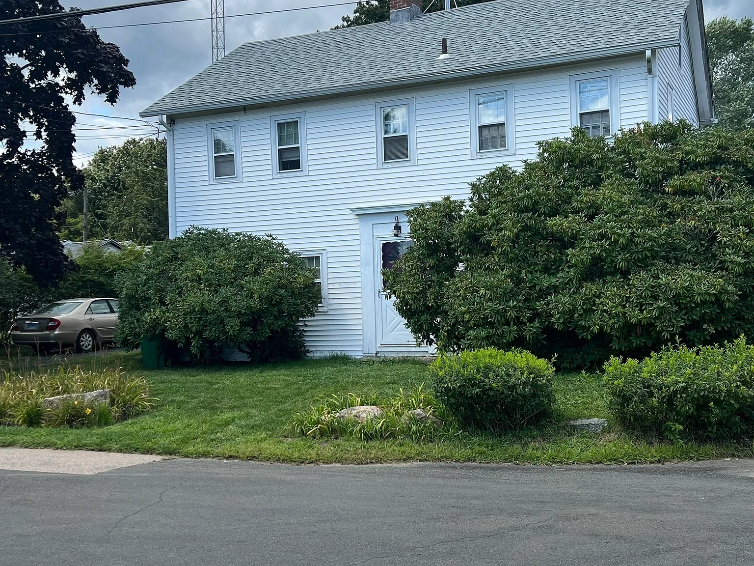 1 bed, 1.0 bath, 700 sqft, $1,800 — Photo 1