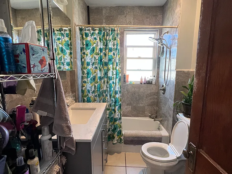 130 Nichols Ave — Photo 6