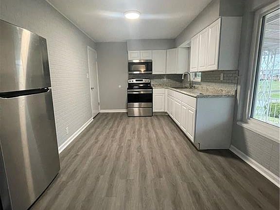 5th image of 3515 Idylwilde Blvd