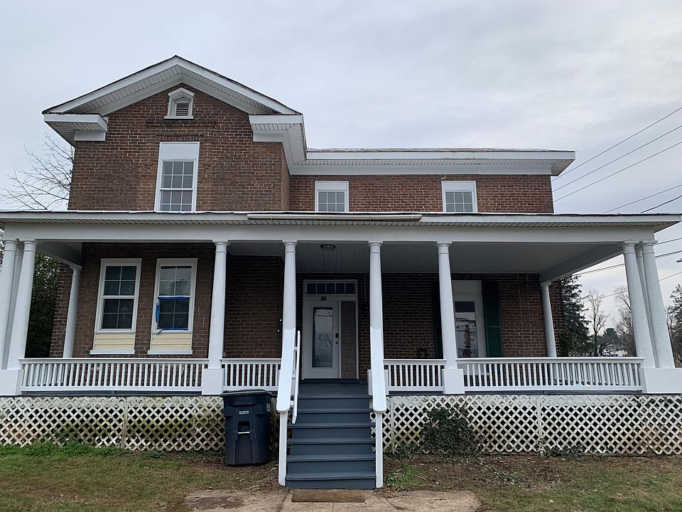 1st image of 503 E Market St #B
