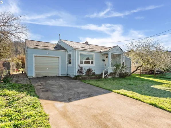 1238 N Elliott St, Coquille, OR 97423