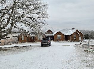 415 Fruit Farm Rd, Hollister, MO 65672