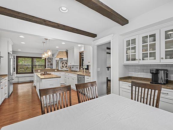 5th image of 15305 Santa Maria Ct