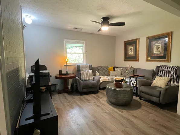 (undisclosed Address), Asheville, NC 28804