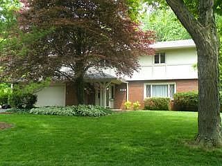 1st image of 4570 Crompton Dr