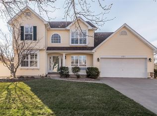 431 Valley Manor Dr, Ballwin, MO 63021