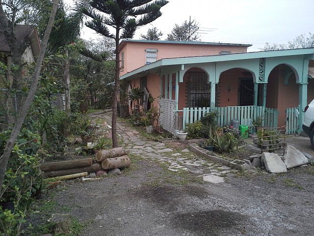 1st image of 4613 Florencia Ave